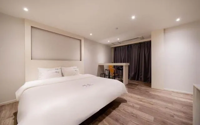 Motel Songjeong Gain